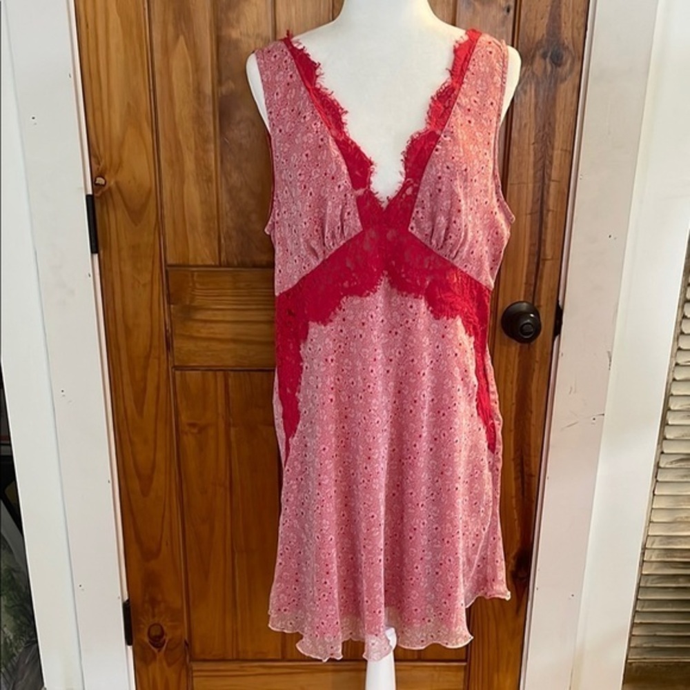 Topshop Red Floral V neck Dress 12 Lace whimsigoth Feminine Romantic Party